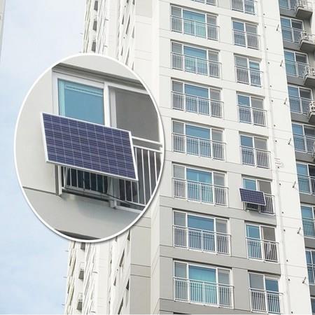 시흥시(시장 임병택)가 3월 12일부터 민간부분 신·재생에너지 확산을 위한 '2020년 공동주택 미니태양광 보급지원 사업'을 추진한다. ⓒ 뉴스피크