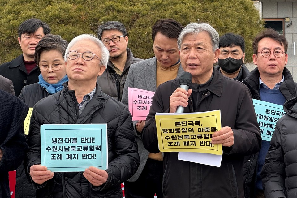 ▲ 이종철 6.15공동선언실천 남측위원회 경기본부 상임대표(갈릴리교회 담임목사)는 “2023년은 남북관계가 다시 냉전으로 회귀해 위태로운 상황”이라며, “그런 만큼 남북 교류, 협력을 더욱 넓혀가야 한다”고 목소리를 높였다. ⓒ 뉴스피크